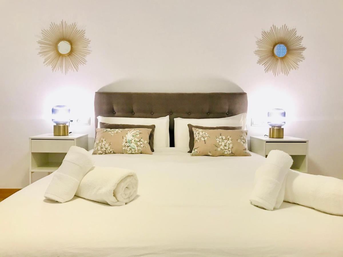 Gleaming & Well Located Apartment In Malaga Center Luaran gambar